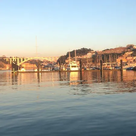 Douro Marina Botel